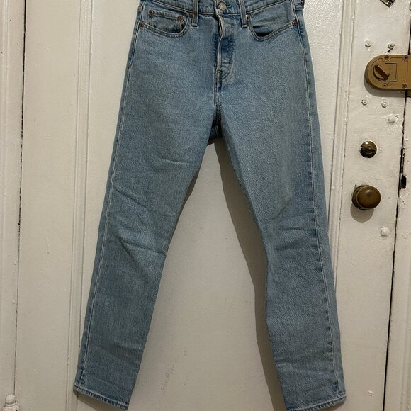 Levi's Wedgie Icon Fit Jeans | Size 28 - Picture 3 of 10